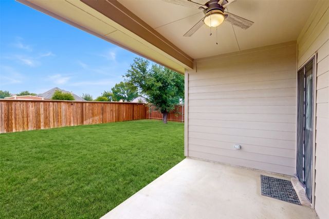 436 Dunmore Drive, Fort Worth, TX 76052
