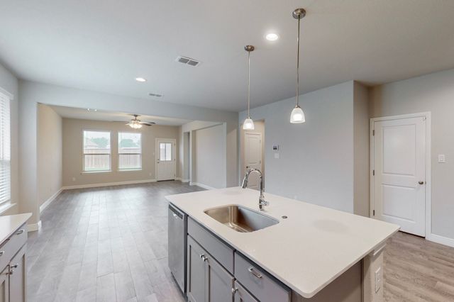 436 Dunmore Drive, Fort Worth, TX 76052