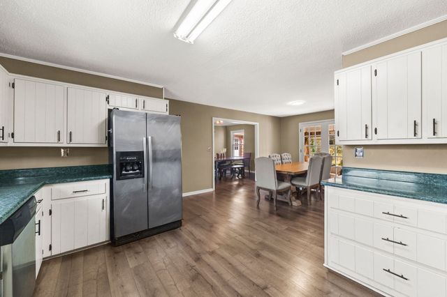 123 Quail Dr, Lawrenceburg, TN 38464