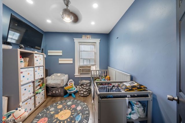 331 Thompson Avenue, Roselle Boro, NJ 07203