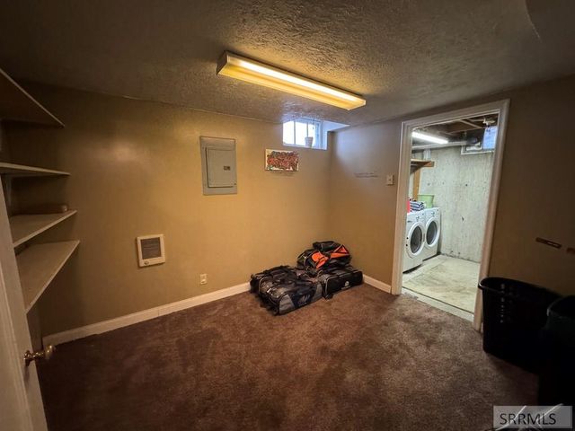 873 E 10th Street, Idaho Falls, ID 83404