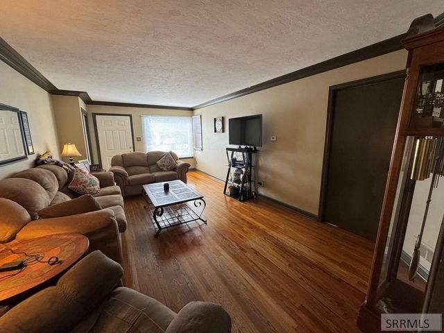 873 E 10th Street, Idaho Falls, ID 83404