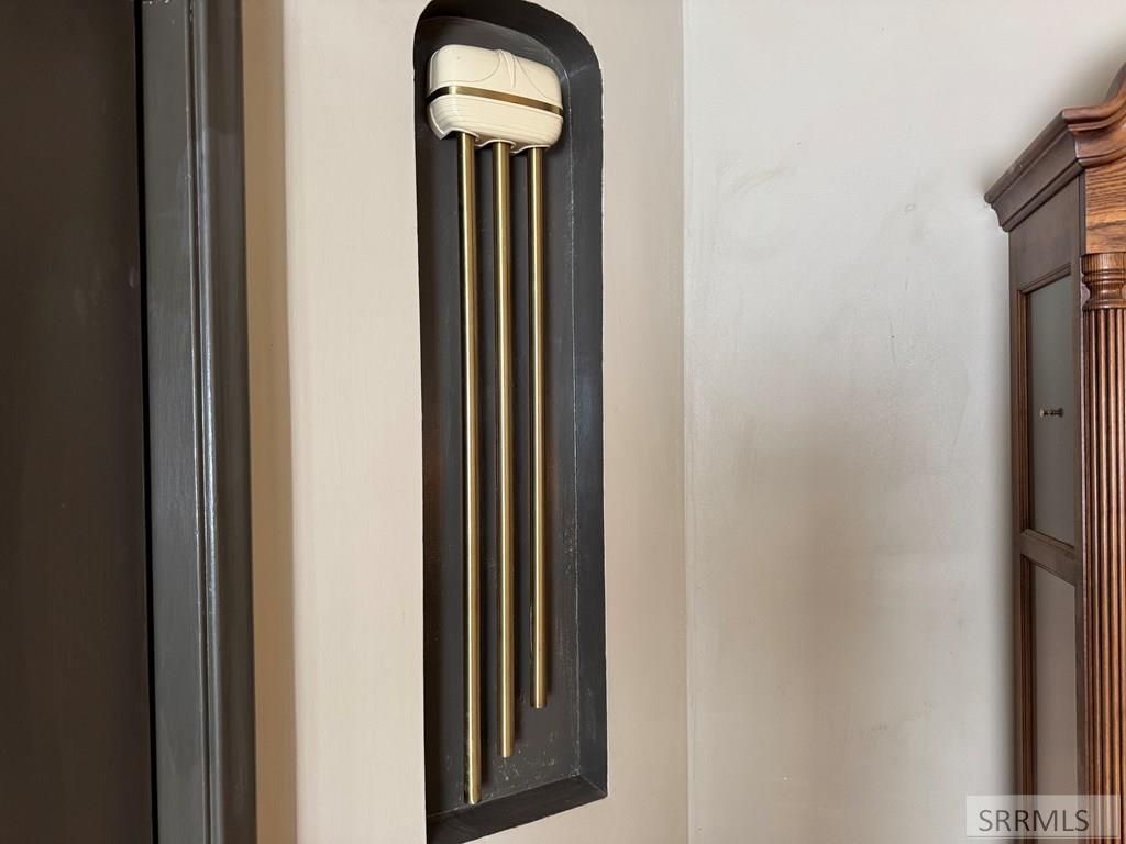 Image 4 of property listing at 873 E 10th Street, Idaho Falls, ID 83404