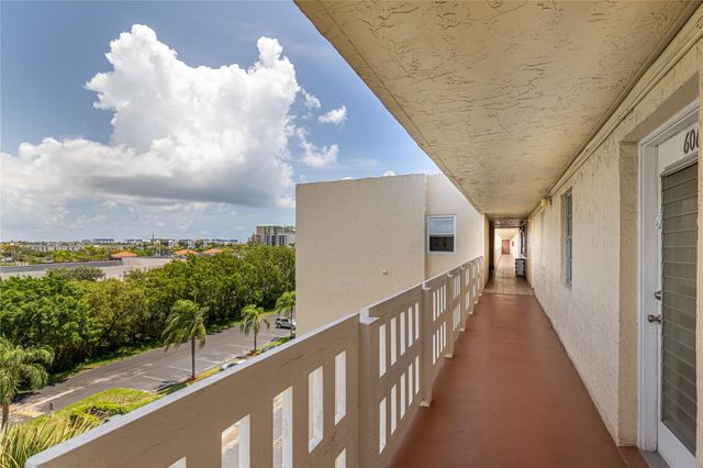 111 SE 3rd Avenue 606, Dania Beach, FL 33004