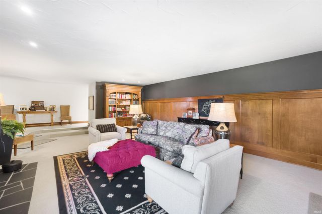 68255 Lilac Road, Lakeville, IN 46536