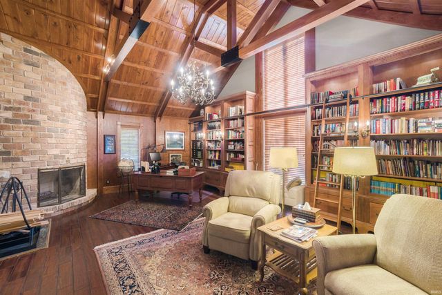 68255 Lilac Road, Lakeville, IN 46536