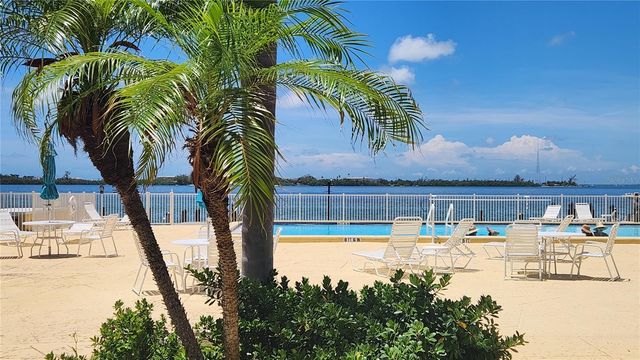 777 JOHN RINGLING BOULEVARD 24, Sarasota, FL 34236