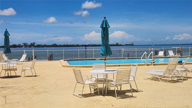 777 JOHN RINGLING BOULEVARD 24, Sarasota, FL 34236