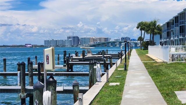 777 JOHN RINGLING BOULEVARD 24, Sarasota, FL 34236