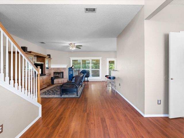 508 Road Runner Drive, Arlington, TX 76002