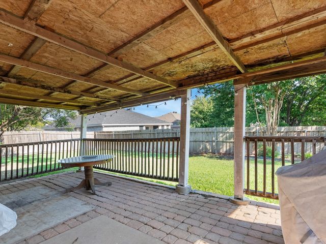 508 Road Runner Drive, Arlington, TX 76002