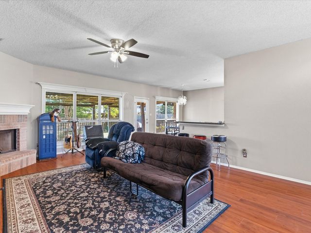 508 Road Runner Drive, Arlington, TX 76002