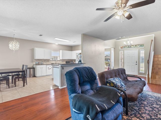 508 Road Runner Drive, Arlington, TX 76002