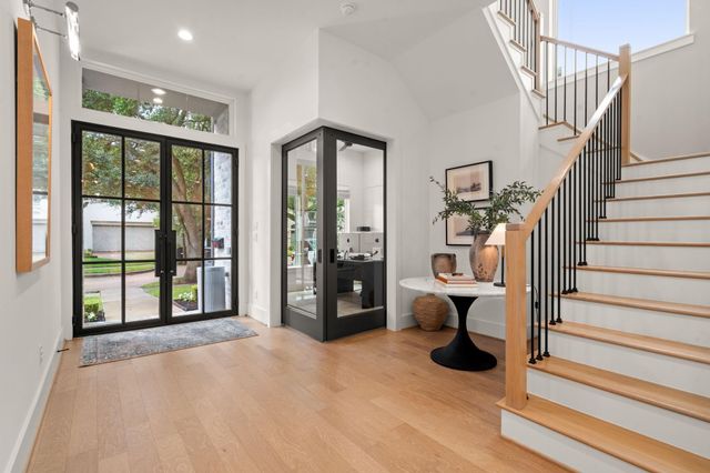2610 Centenary Street, West University Place, TX 77005