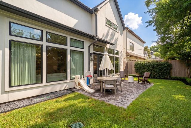 2610 Centenary Street, West University Place, TX 77005
