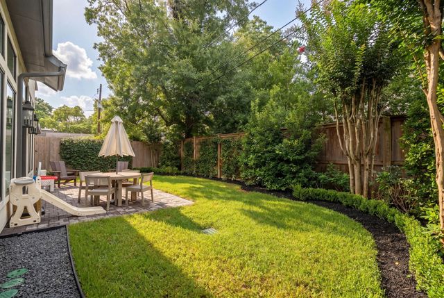 2610 Centenary Street, West University Place, TX 77005