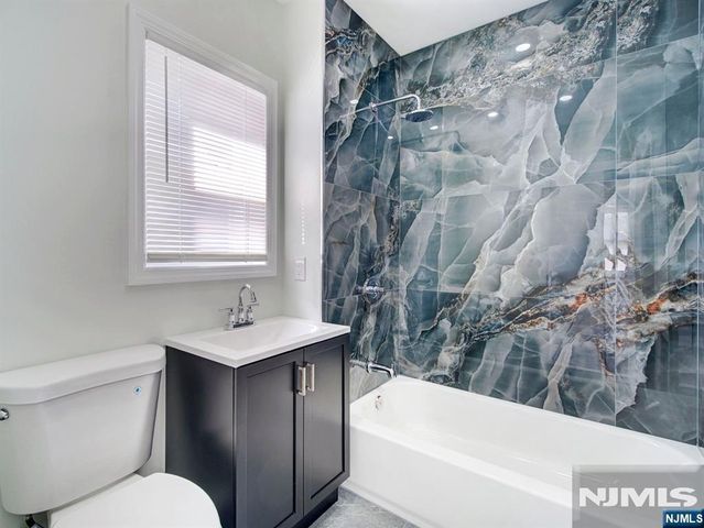 37 Philip Place, Irvington, NJ 07111