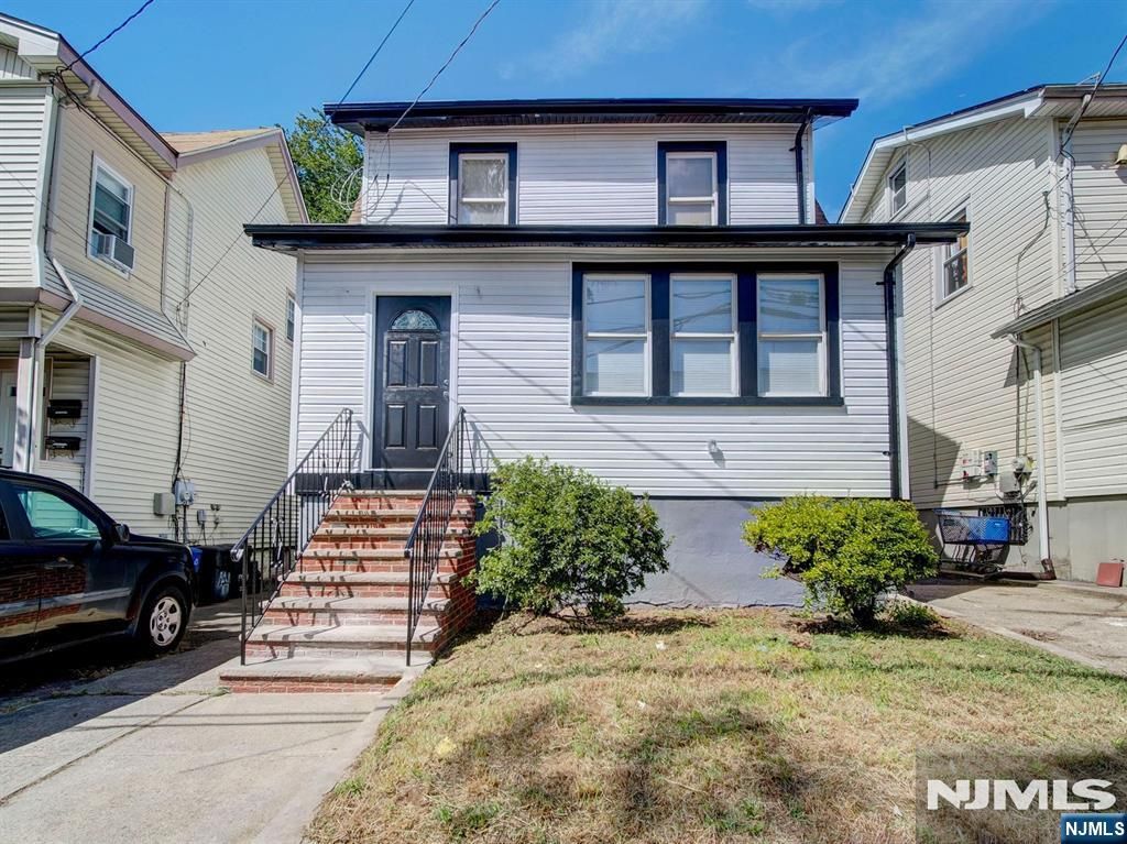 37 Philip Place, Irvington, NJ 07111