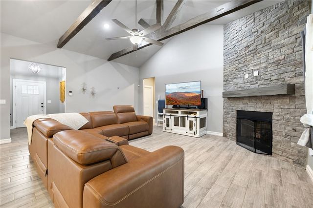 2304 Vail Drive, Van Buren, AR 72956