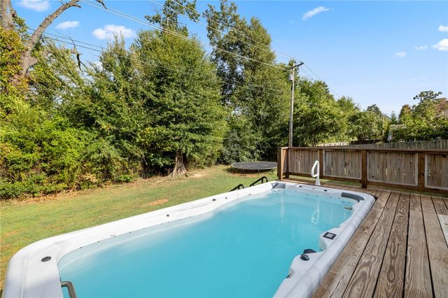 2304 Vail Drive, Van Buren, AR 72956