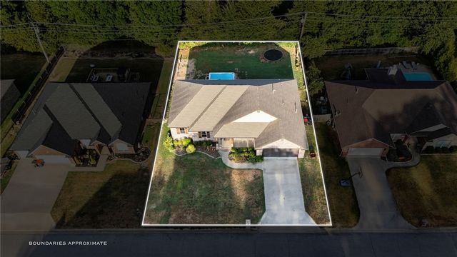 2304 Vail Drive, Van Buren, AR 72956