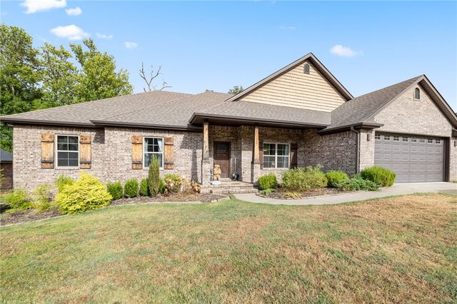 2304 Vail Drive, Van Buren, AR 72956