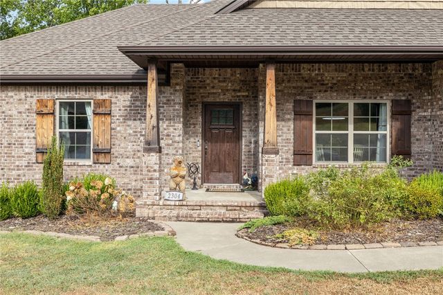 2304 Vail Drive, Van Buren, AR 72956