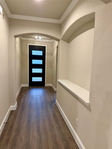 1045 Nighthawk Trail, Alvarado, TX 76009