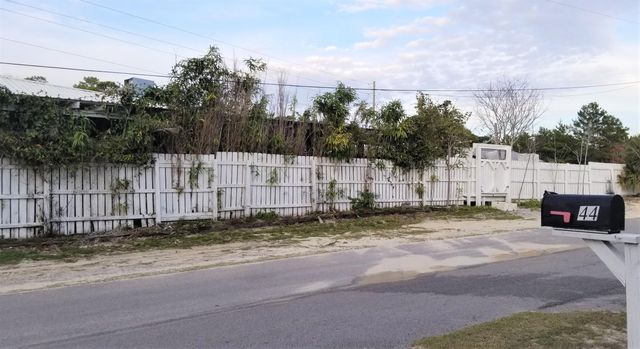 44 Vicki Street, Santa Rosa Beach, FL 32459