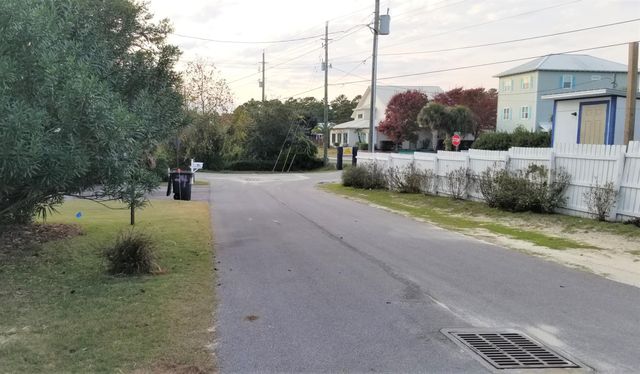 44 Vicki Street, Santa Rosa Beach, FL 32459