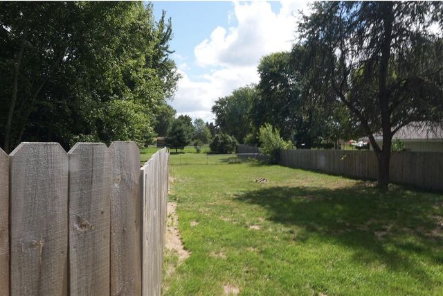 238-240 W Division Street, Sparta, MI 49345