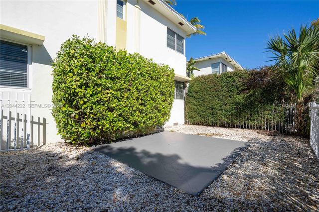 1011 Bay Drive 106, Miami Beach, FL 33141