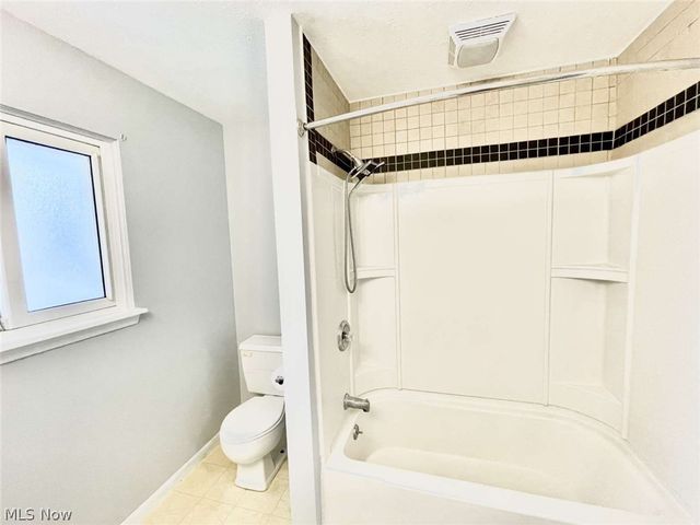 4885 Lear Nagle Road, North Ridgeville, OH 44039
