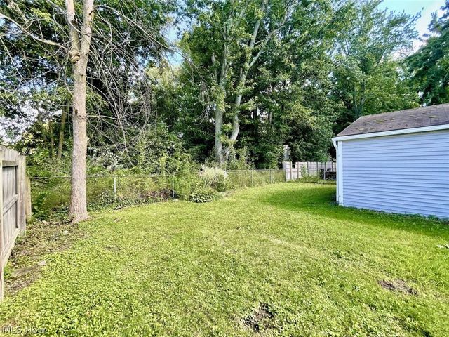 4885 Lear Nagle Road, North Ridgeville, OH 44039