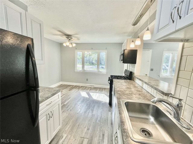 4885 Lear Nagle Road, North Ridgeville, OH 44039