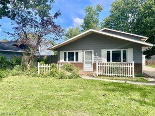 4885 Lear Nagle Road, North Ridgeville, OH 44039