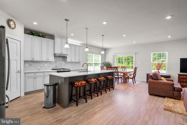 2569 SKEETER CT, Waldorf, MD 20603