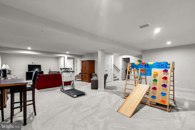 2569 SKEETER CT, Waldorf, MD 20603