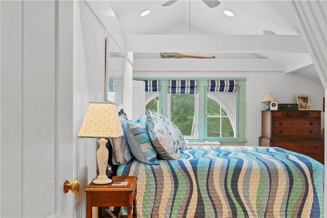 718 Bellevue Avenue 5, Newport, RI 02840