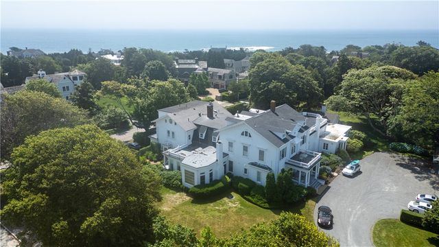 718 Bellevue Avenue 5, Newport, RI 02840
