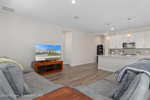 10353 Fieldstone Myrtle Way, San Antonio, FL 33576