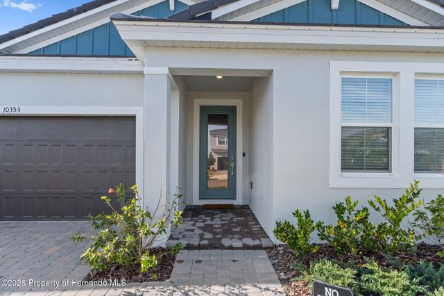 10353 Fieldstone Myrtle Way, San Antonio, FL 33576