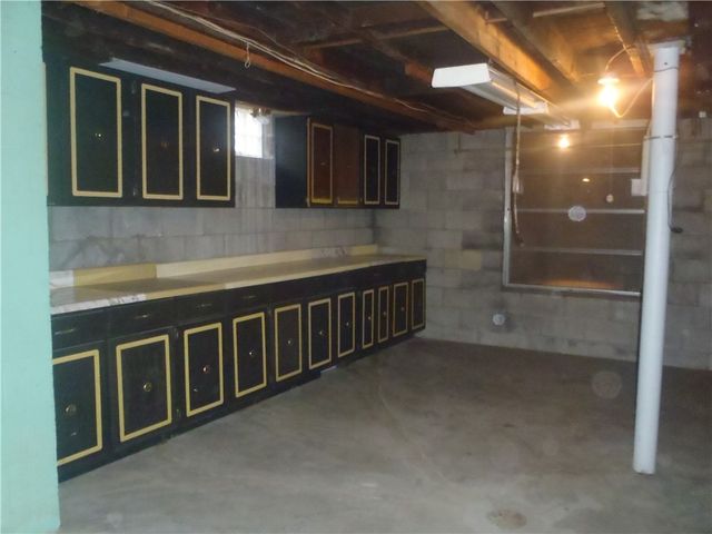 2614 Old Pittsburgh, Shenango Twp, PA 16101