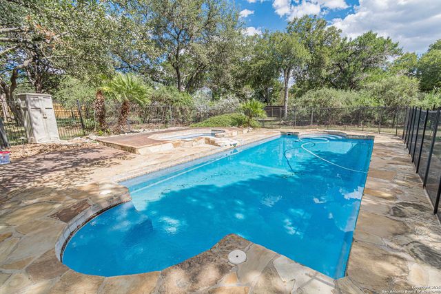 8823 Timmermann Cove, San Antonio, TX 78266