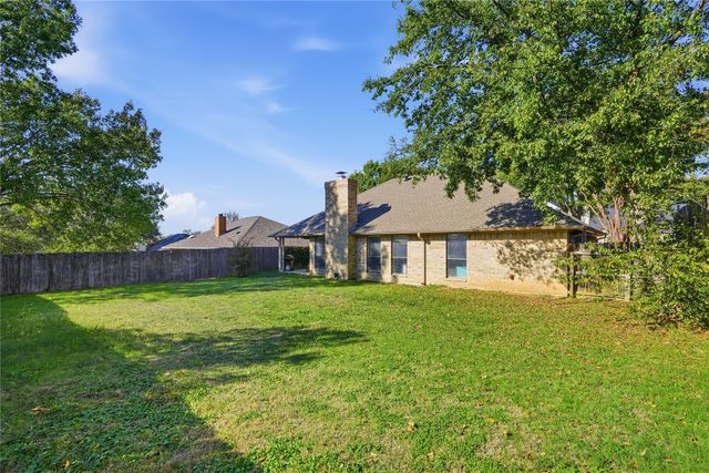 6716 Inwood Drive, North Richland Hills, TX 76182