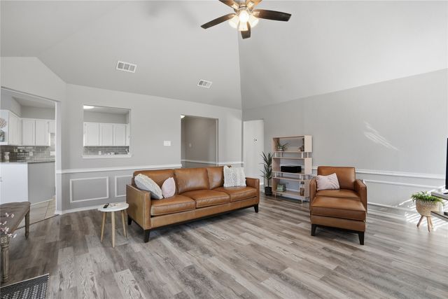 6716 Inwood Drive, North Richland Hills, TX 76182