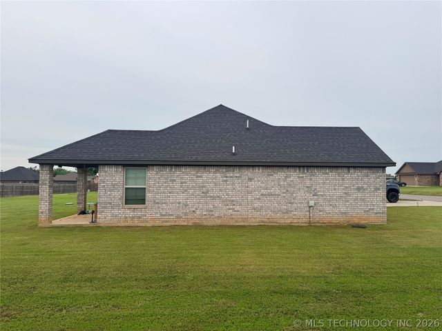 114 Lake Meadow Loop Drive, Durant, OK 74701