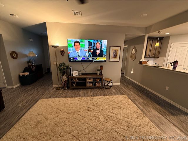 114 Lake Meadow Loop Drive, Durant, OK 74701