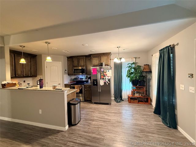 114 Lake Meadow Loop Drive, Durant, OK 74701