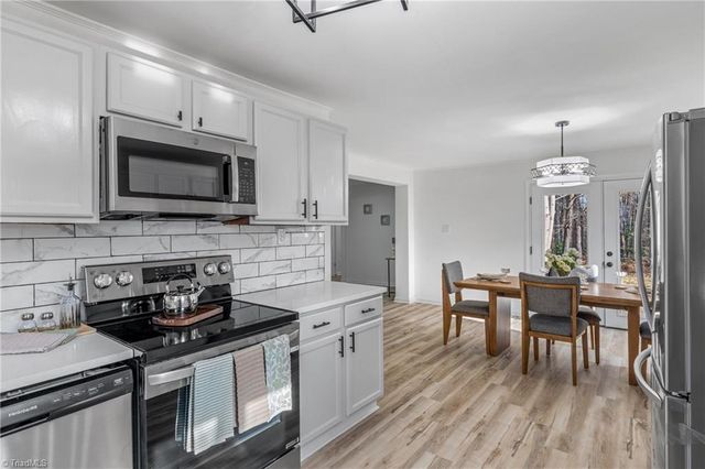 5038 Longbrook Circle, Winston-salem, NC 27105